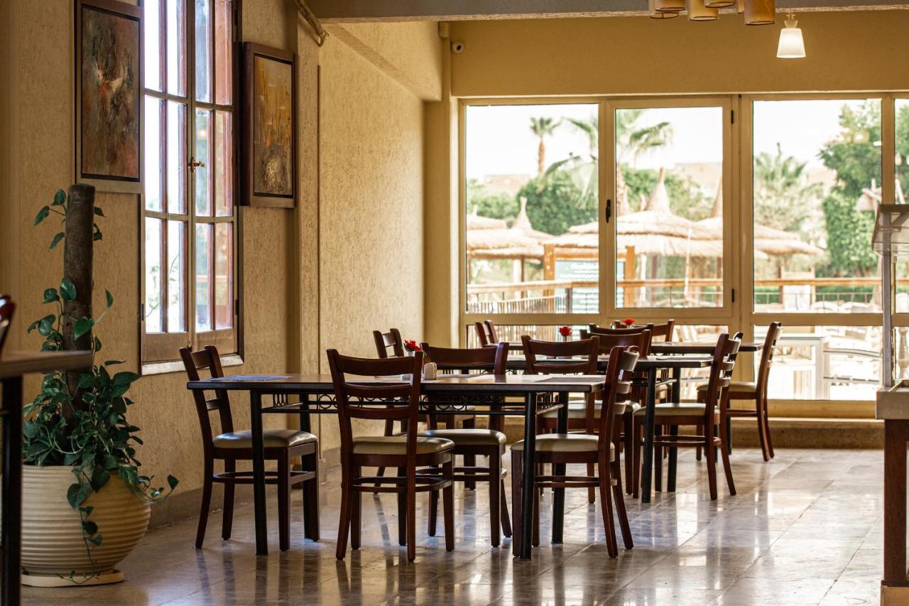 Marina Wadi Degla Hotel Ain Sukhna Exterior foto