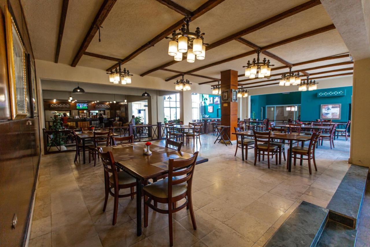 Marina Wadi Degla Hotel Ain Sukhna Exterior foto