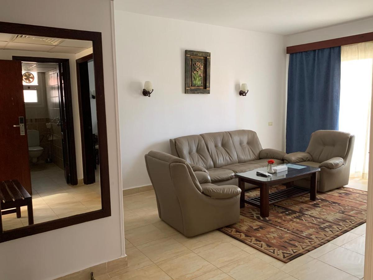 Marina Wadi Degla Hotel Ain Sukhna Exterior foto