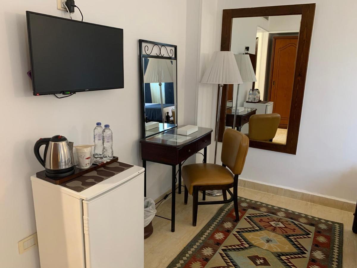 Marina Wadi Degla Hotel Ain Sukhna Exterior foto