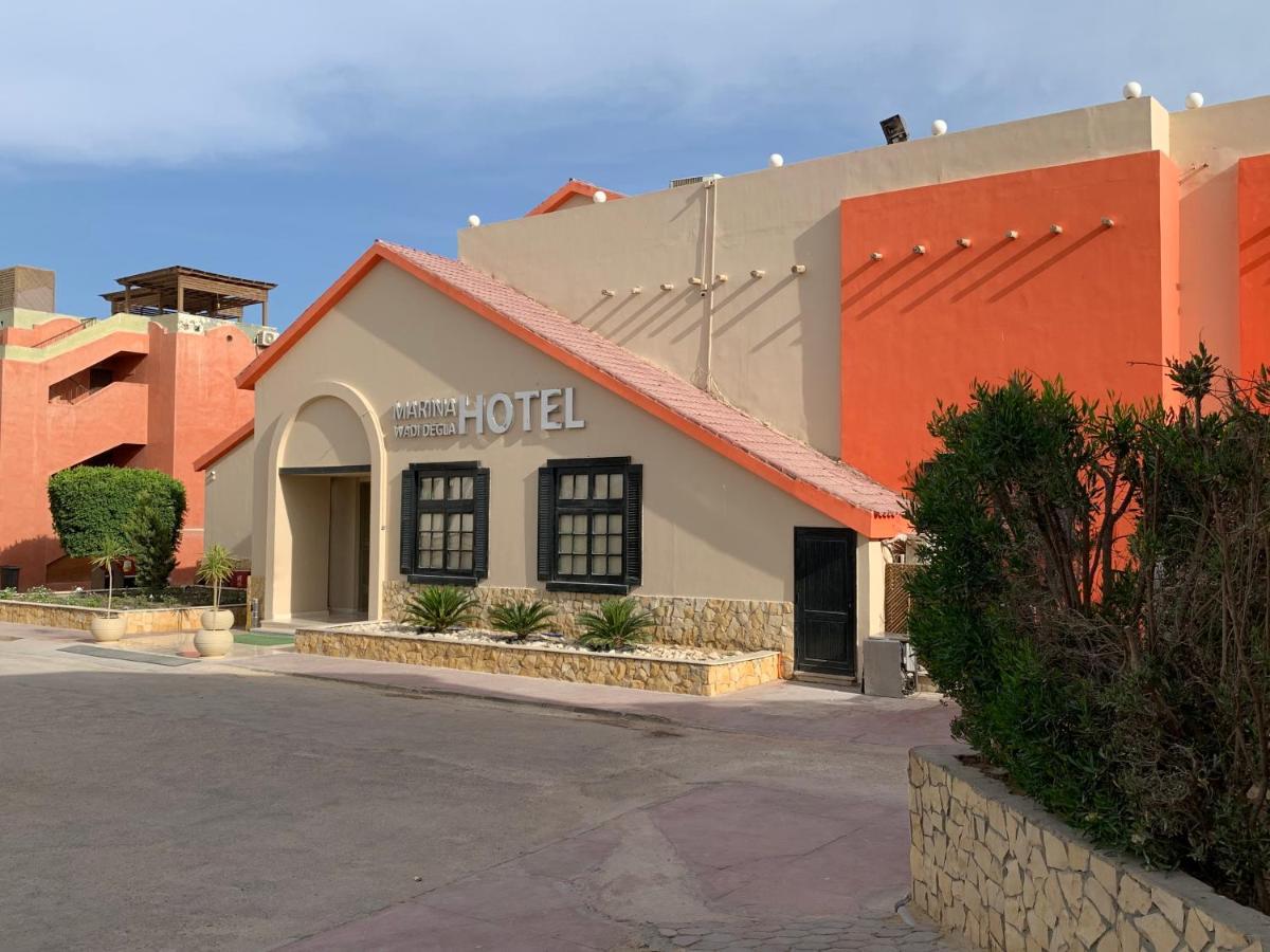 Marina Wadi Degla Hotel Ain Sukhna Exterior foto