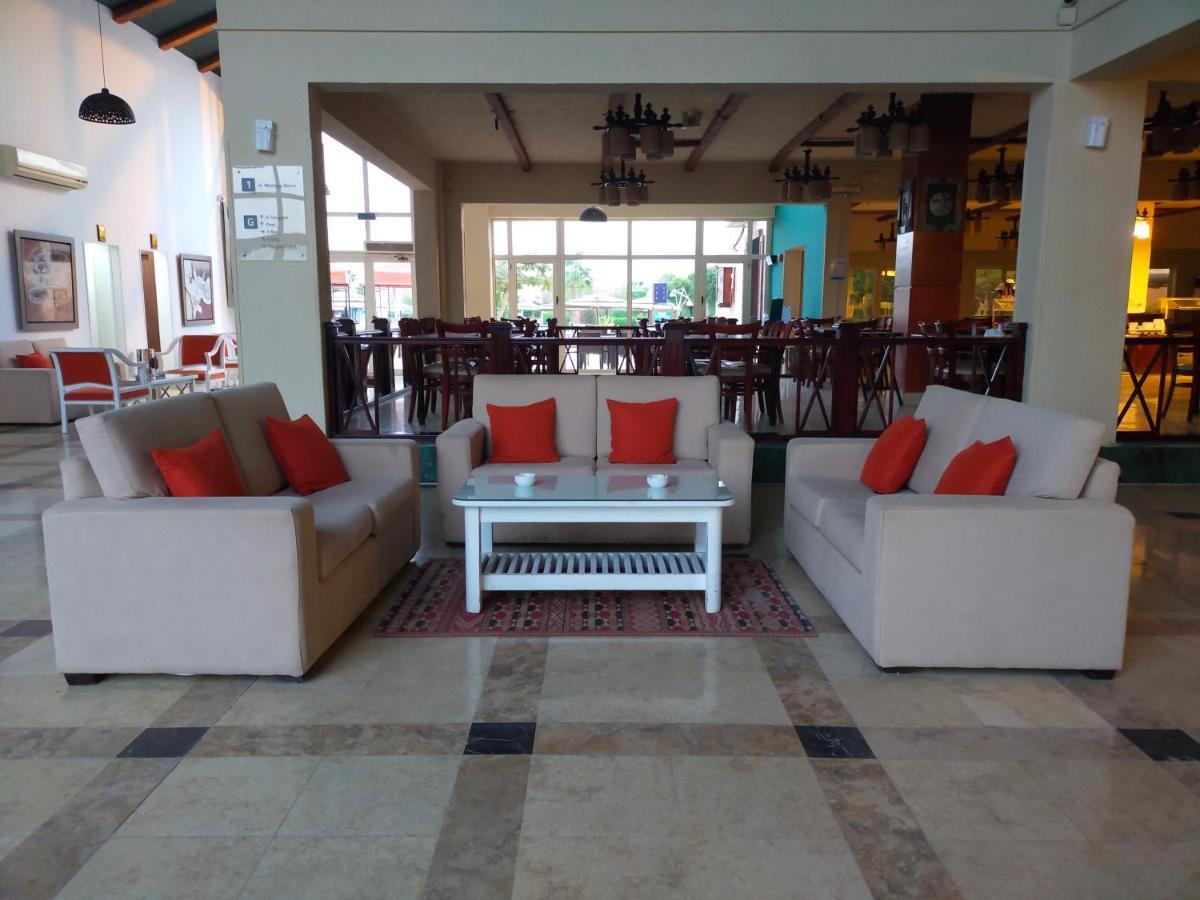 Marina Wadi Degla Hotel Ain Sukhna Exterior foto