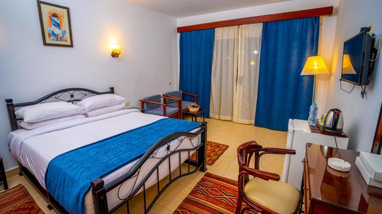 Marina Wadi Degla Hotel Ain Sukhna Exterior foto