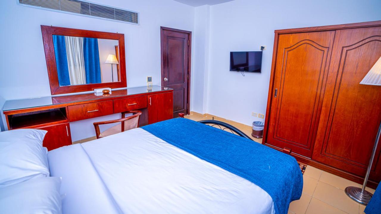 Marina Wadi Degla Hotel Ain Sukhna Exterior foto